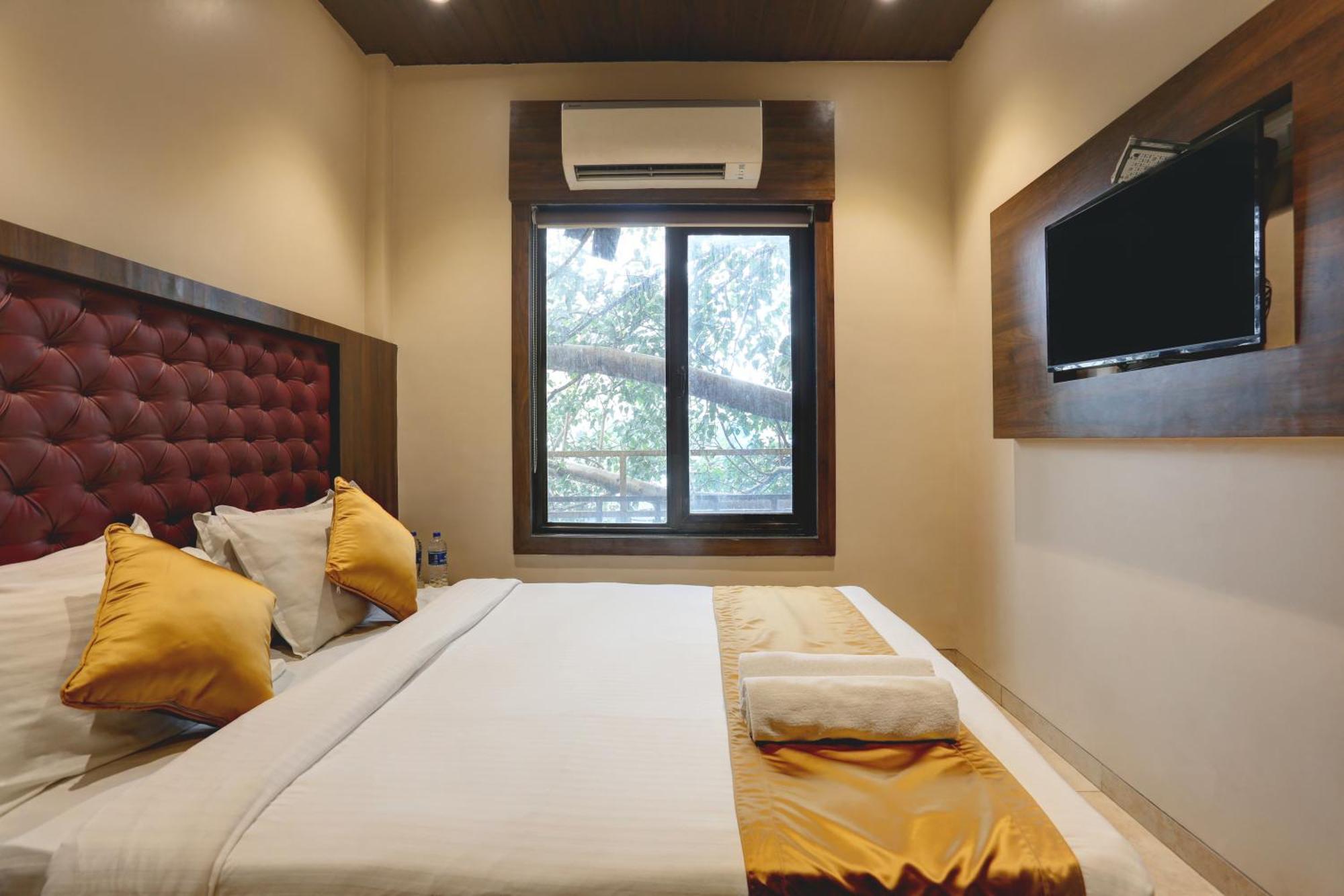 Hotel Sea Breeze Bombaim Exterior foto