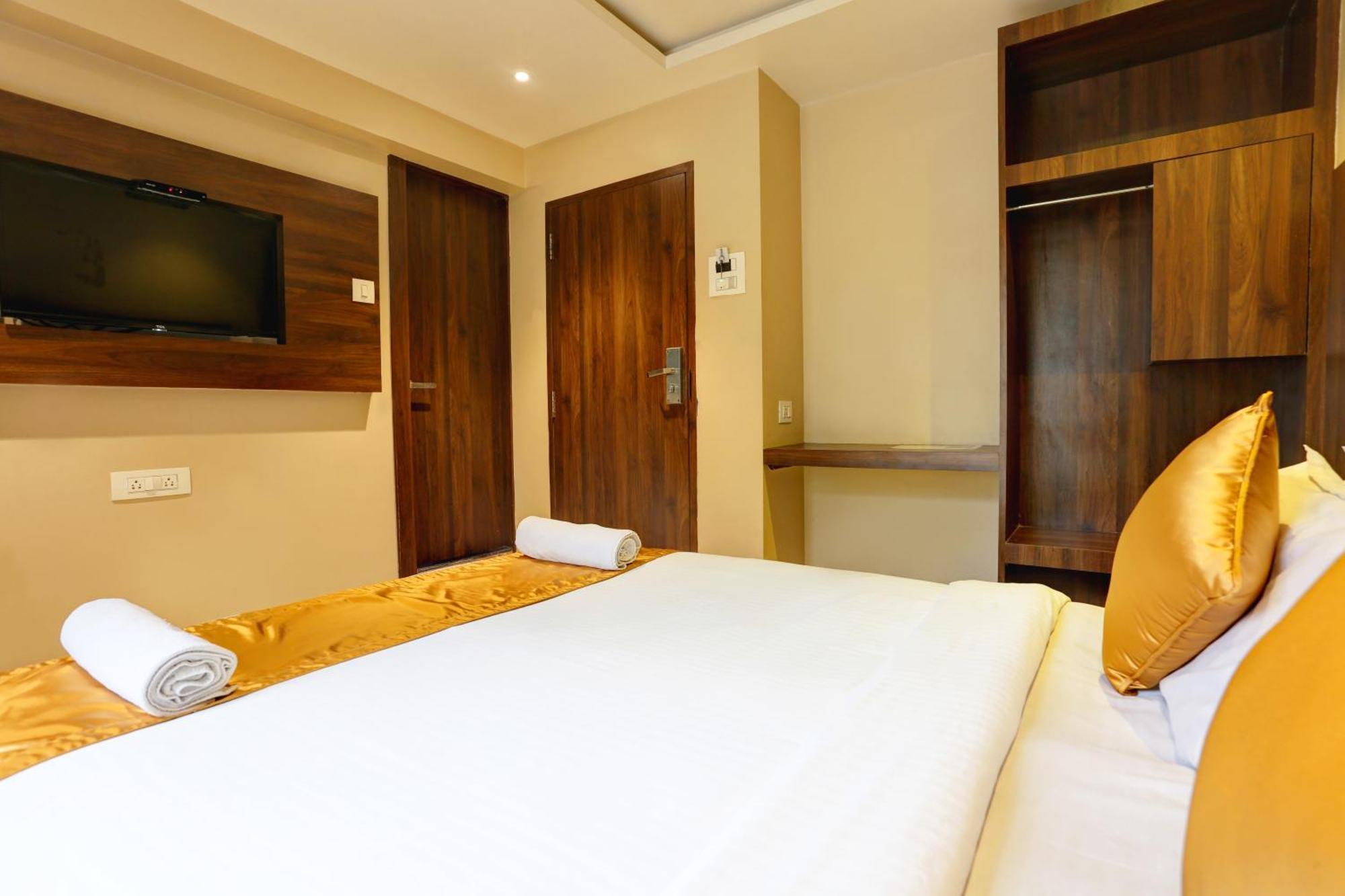 Hotel Sea Breeze Bombaim Exterior foto