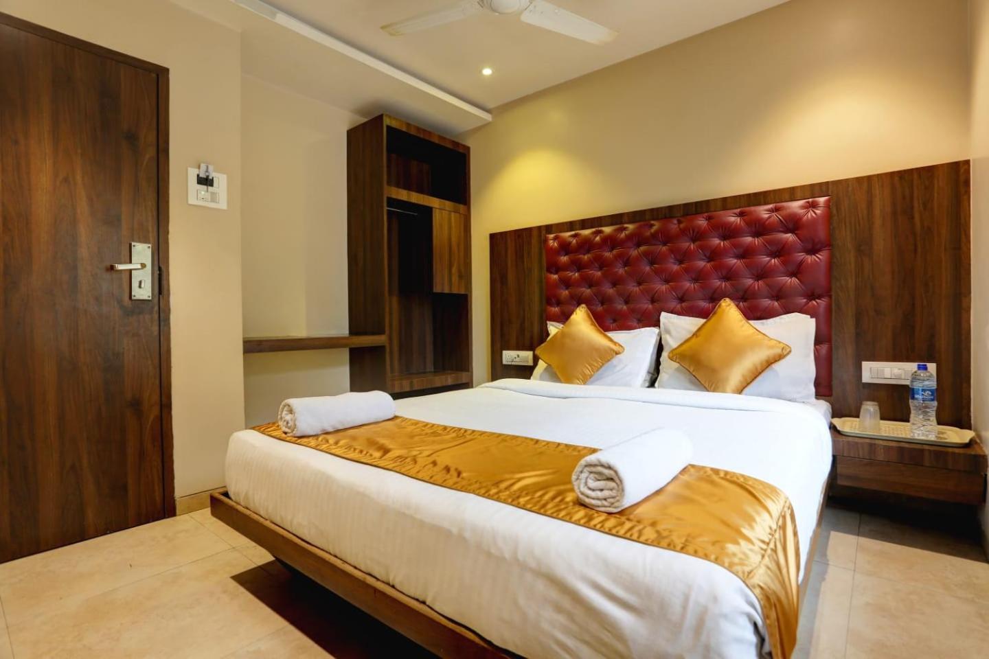 Hotel Sea Breeze Bombaim Exterior foto