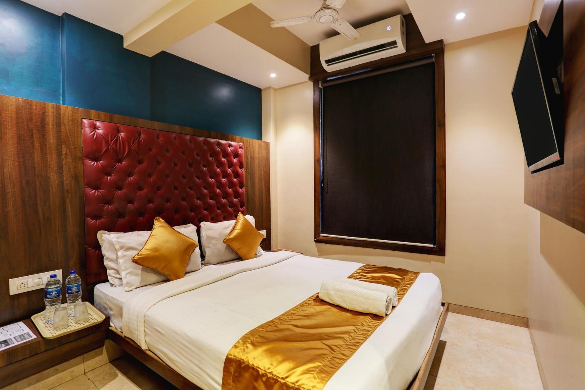 Hotel Sea Breeze Bombaim Exterior foto
